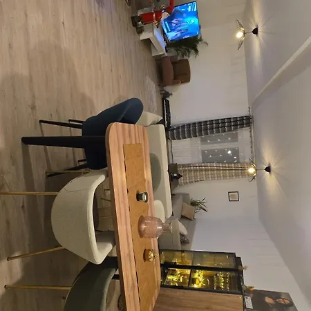 Maison Spacieuse Nocleg ze śniadaniem